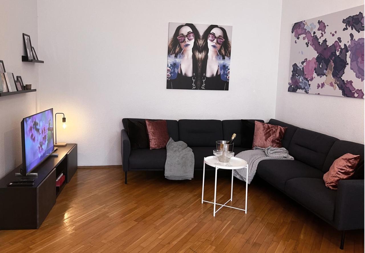 Old Town Home Of Evil Dog فيلنيوس المظهر الخارجي الصورة
